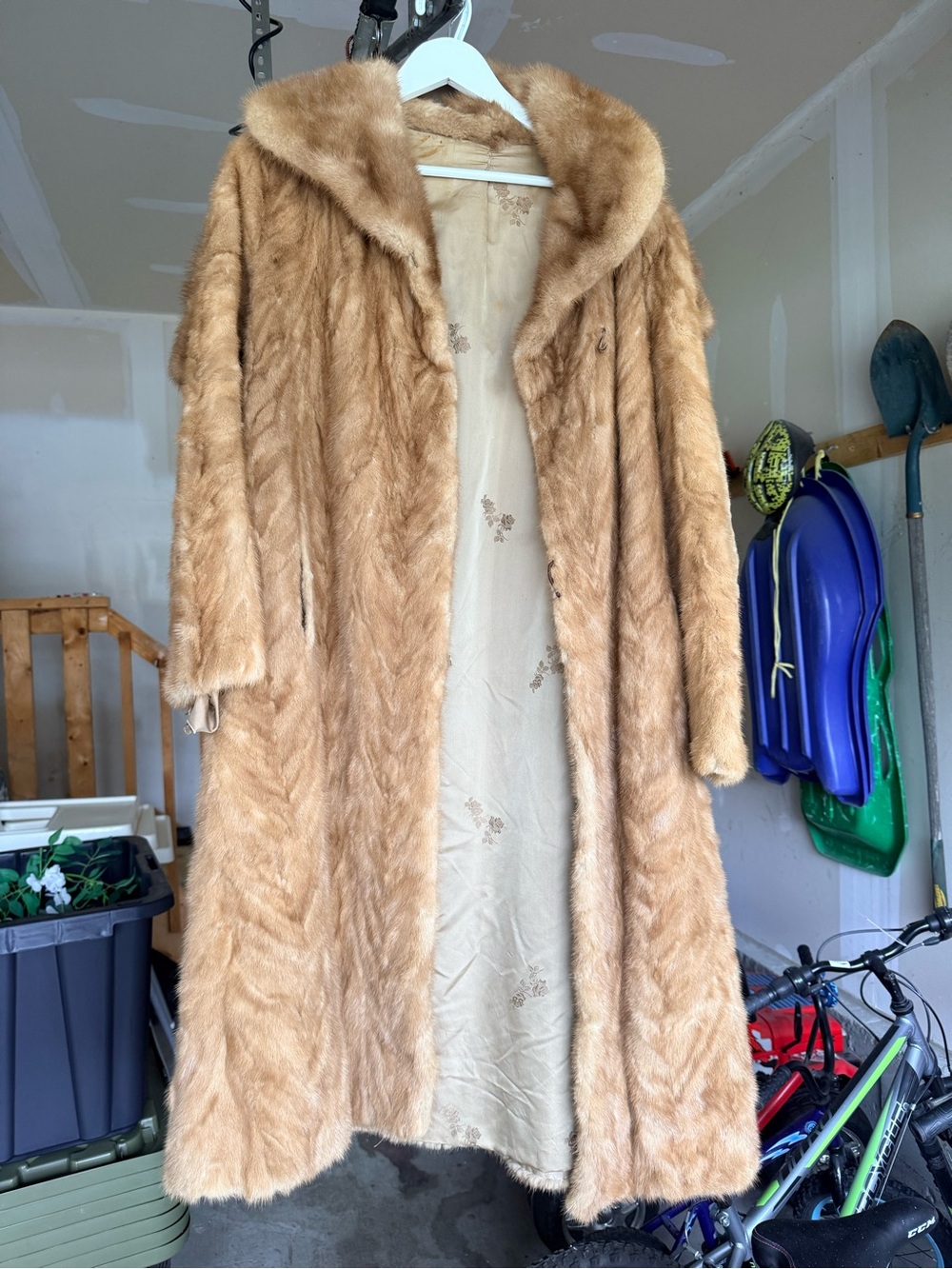 Vintage Honey Blonde Full-Length Mink Coat with Chevron Detail